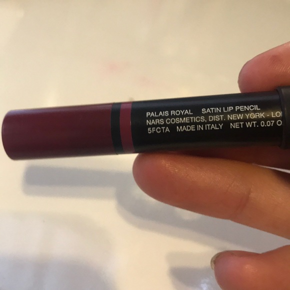 NARS Lipsticks - Picture 3 of 4